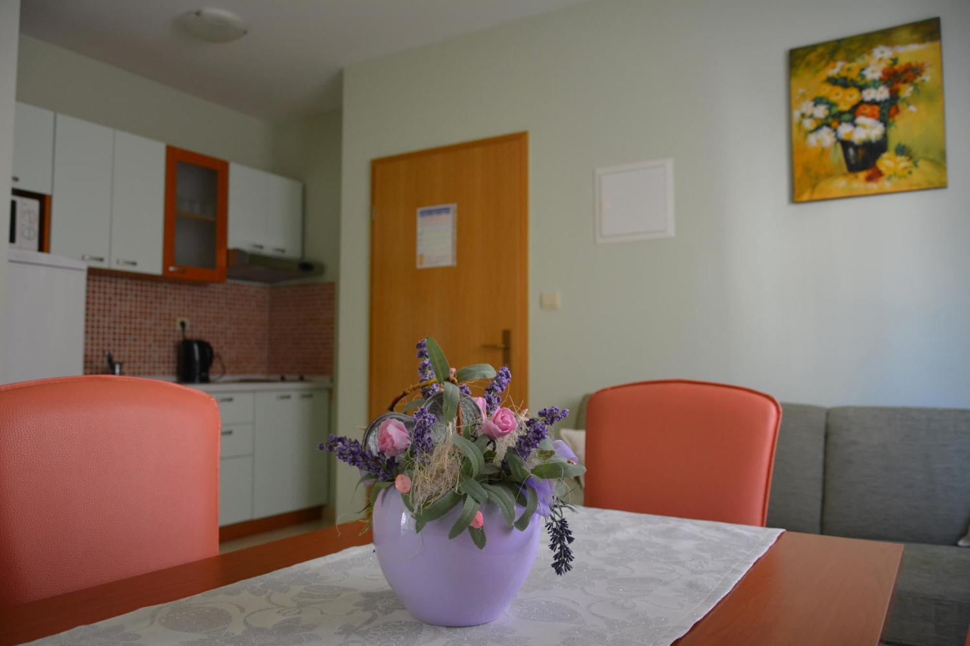 Apartmani Vujcic Μακάρσκα Εξωτερικό φωτογραφία
