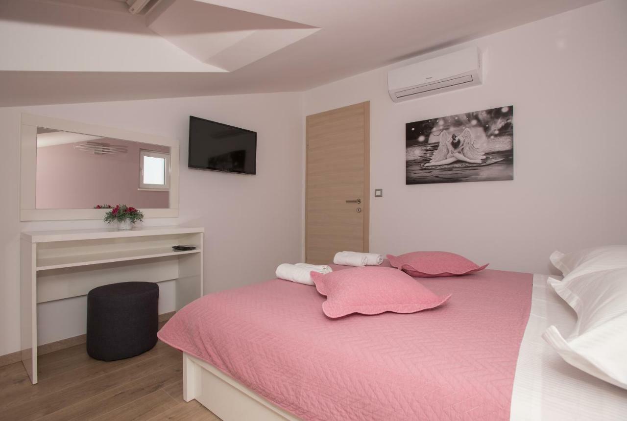 Apartmani Vujcic Μακάρσκα Εξωτερικό φωτογραφία
